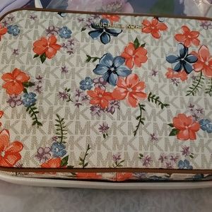 Micheal kors shoes and matching purse